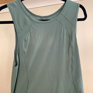 Lululemon • Sculpt Tank Top Dark Olive sz 8